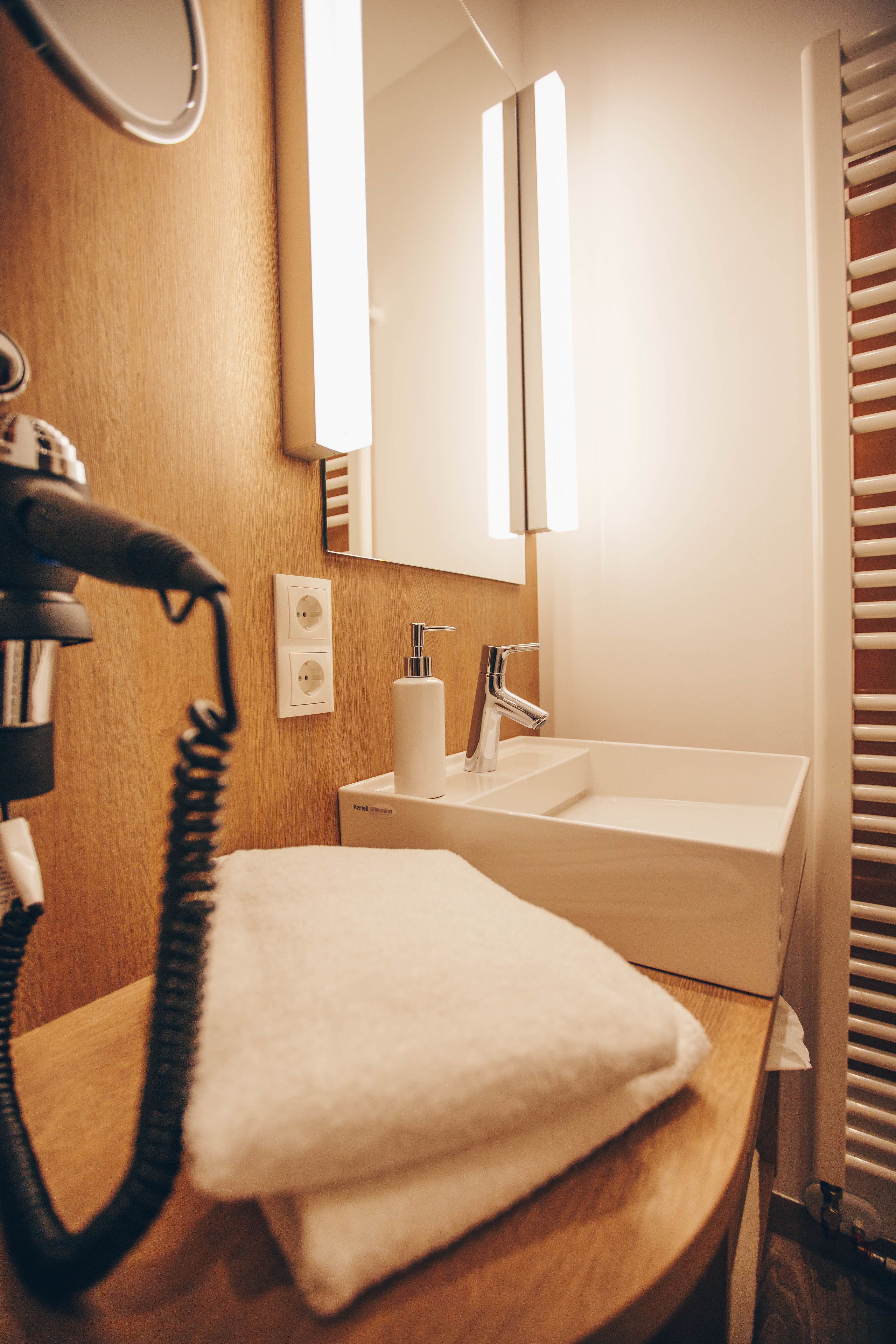 Foto - Hotel Luckys Inn