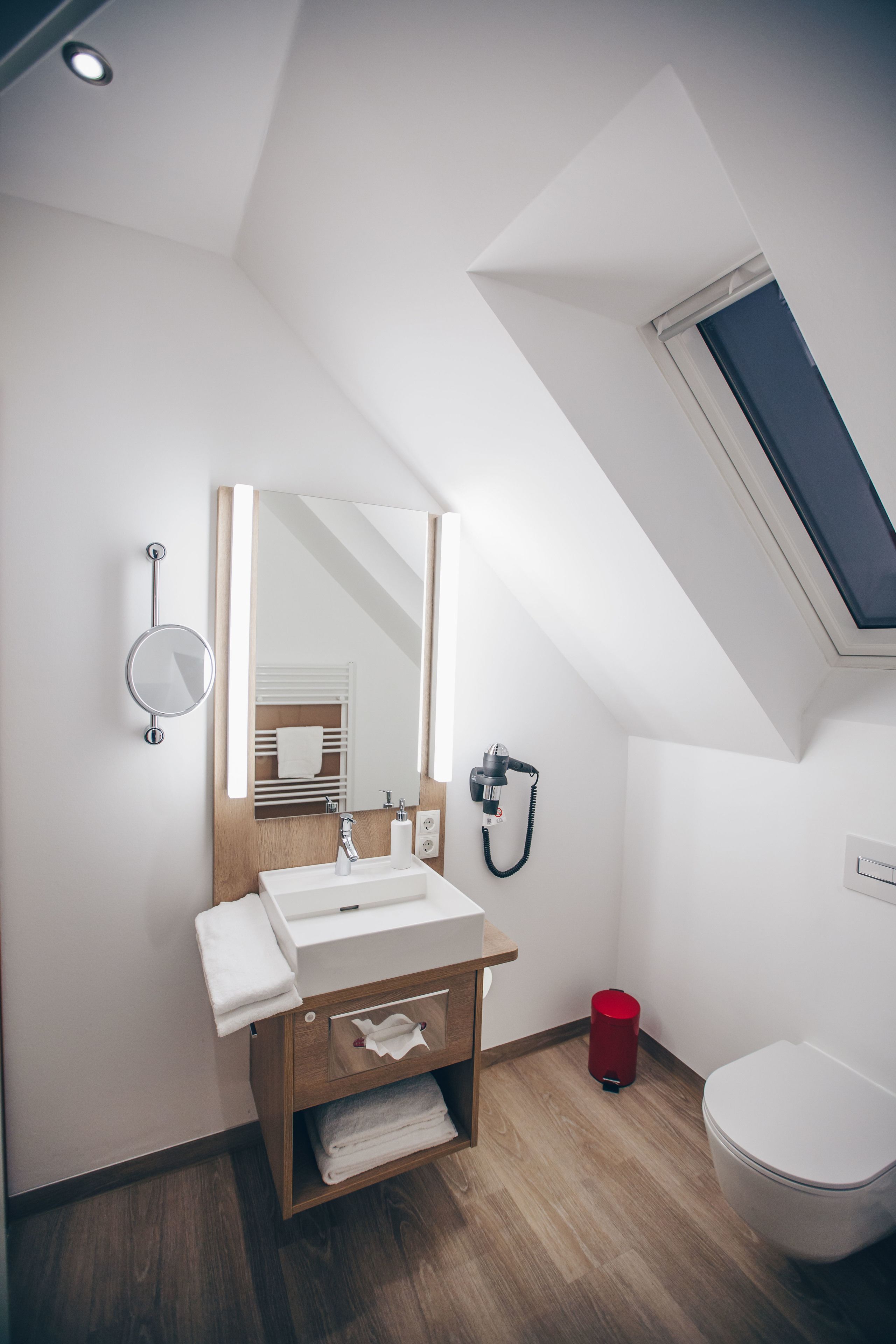 Foto - Hotel Luckys Inn