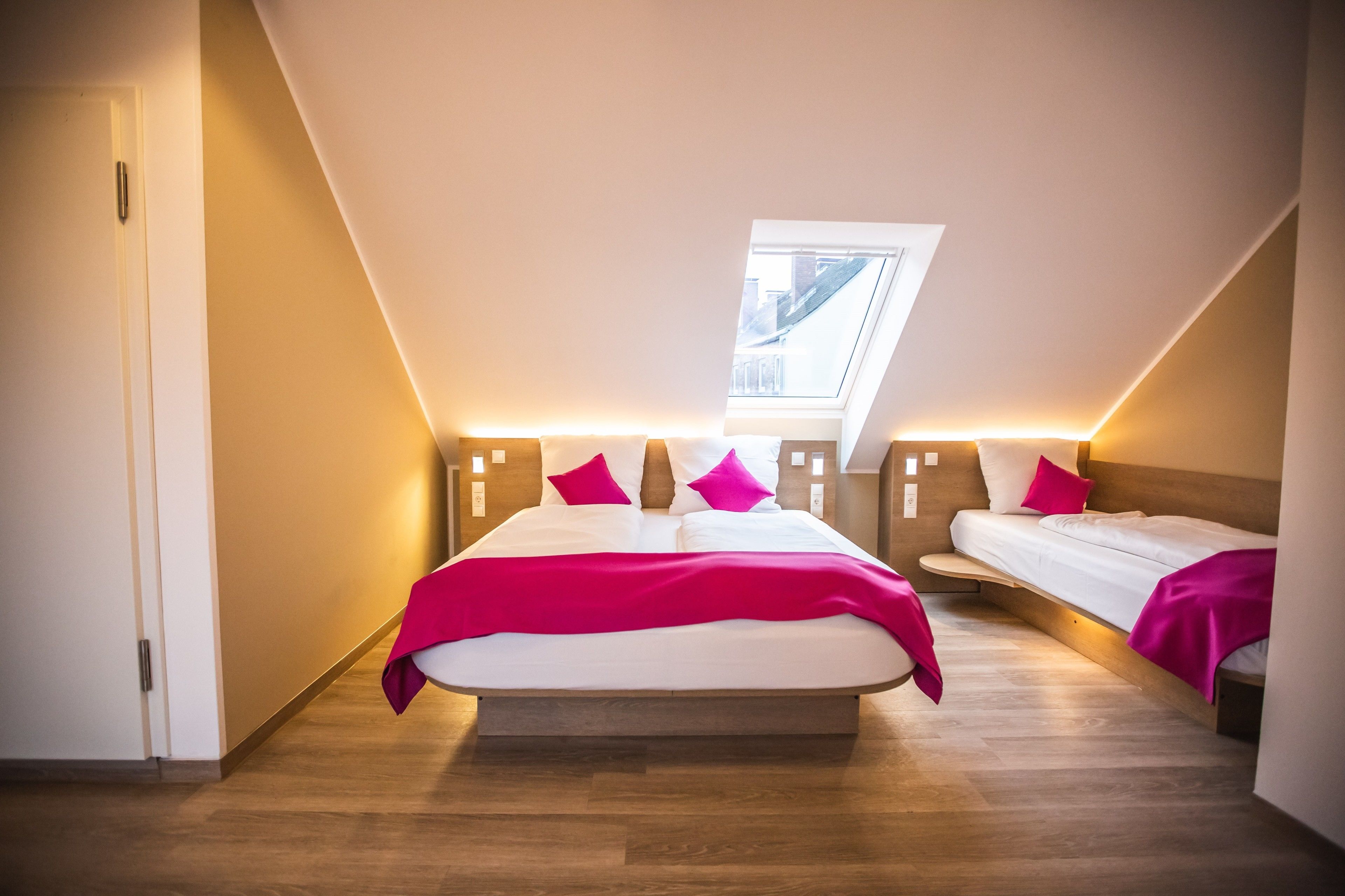 Foto - Hotel Luckys Inn