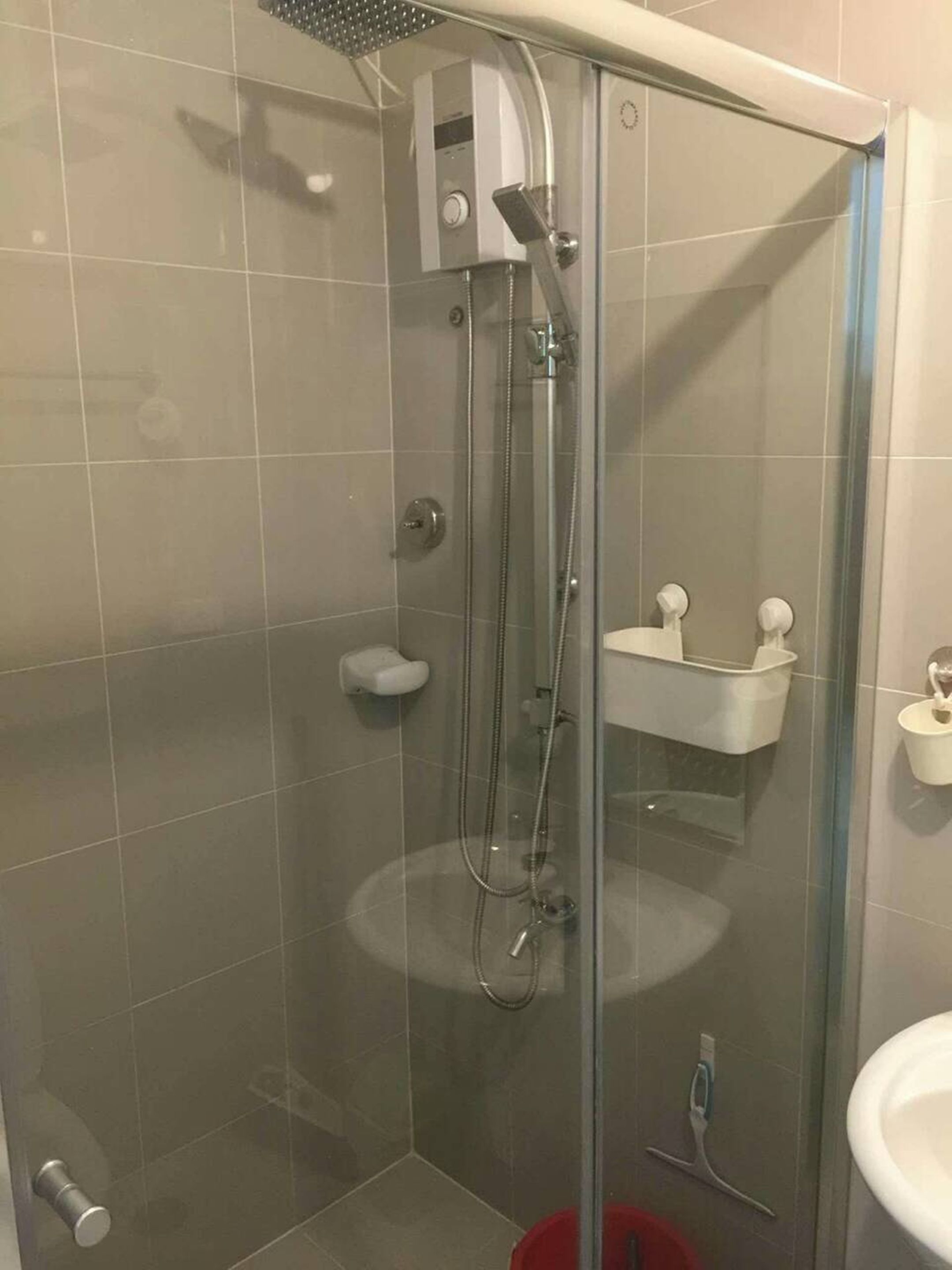Bathroom shower