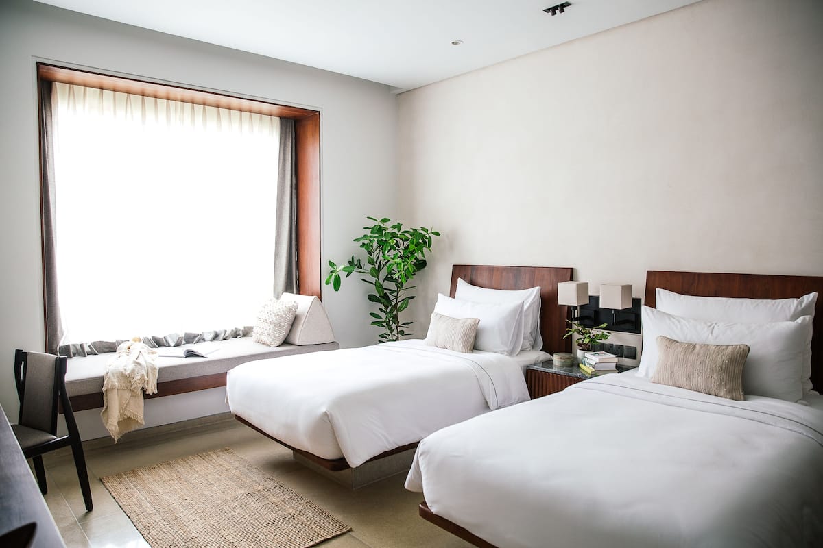 Deluxe-værelse med 2 enkeltsenge (Urban) | Italienske lagner fra Frette, premium-sengetøj, minibar