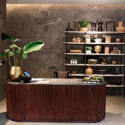Couples treatment room(s), body treatments, aromatherapy
