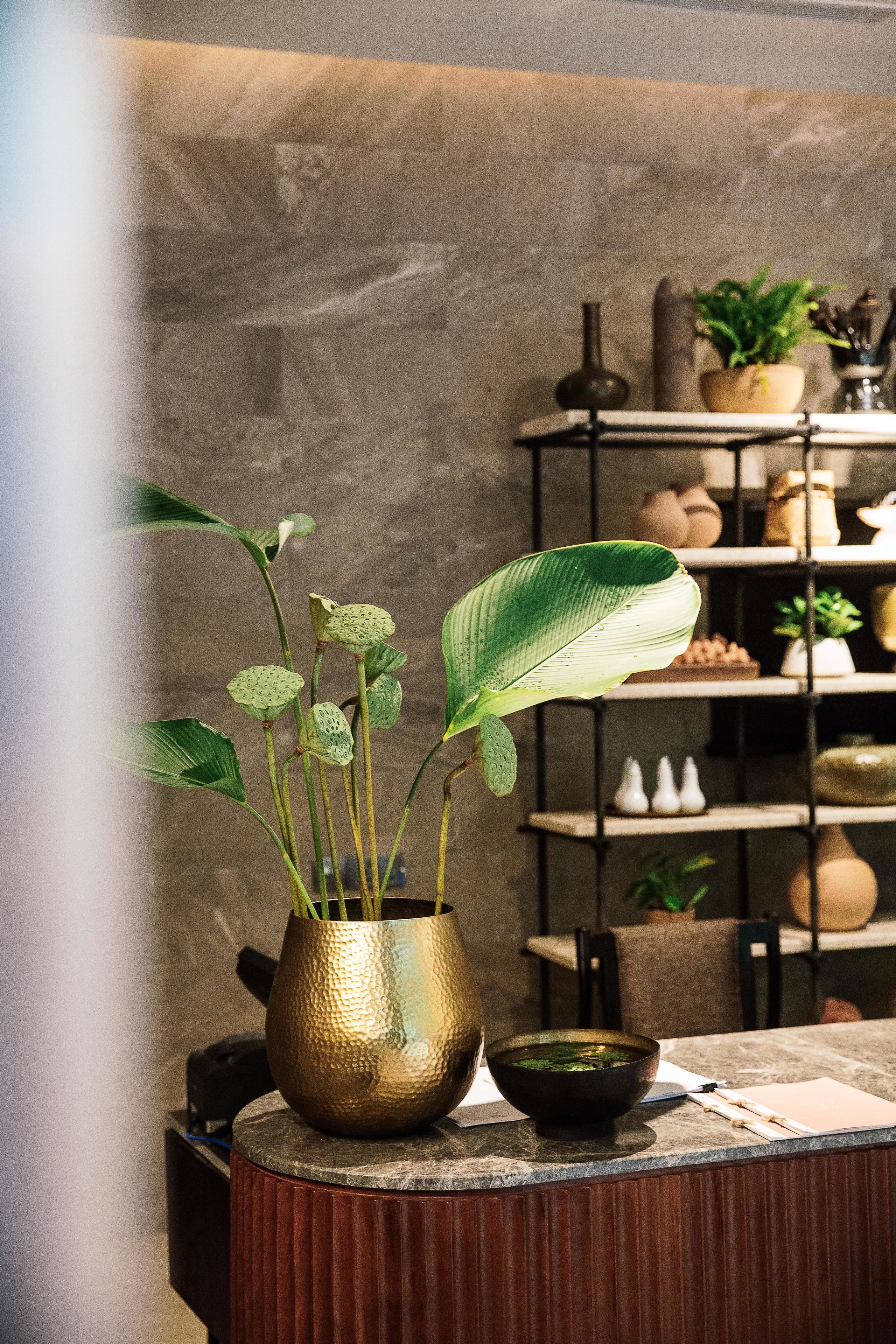 couples treatment room(s), body treatments, aromatherapy