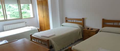 1 habitación, wifi gratis y ropa de cama