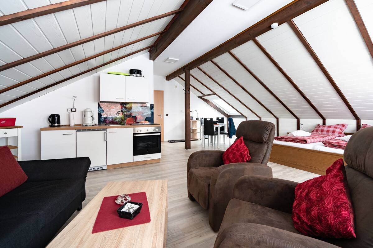 Studio, balcon (I) | Bureau, rideaux occultants, Wi-Fi gratuit, draps fournis