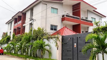 Bagian depan properti