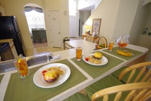 Breakfast area - Ly53814 - Hampton Lakes - 5 Bed 4 Baths Villa (Davenport)