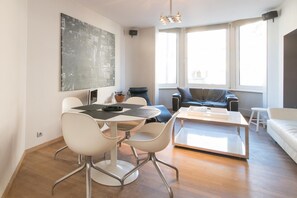 Flat-screen TV - App De Panne (De Panne)