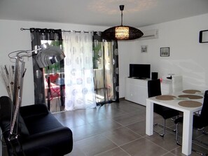 Comfort Apartment, 2 Bedrooms | Lobby - Cosy 2 Chambres (Santa-Lucia-di-Moriani)