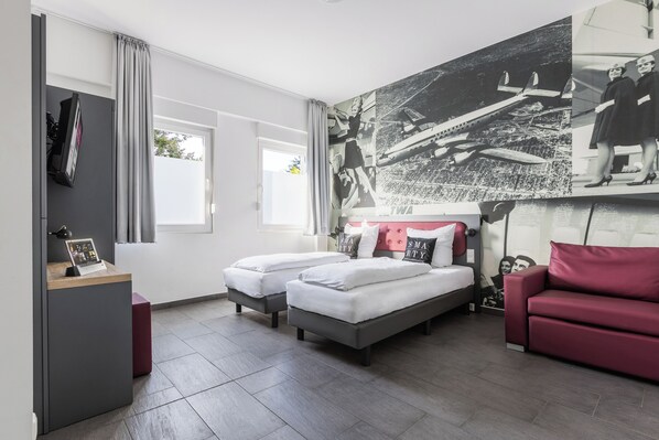 In-room safe, desk, soundproofing, free WiFi