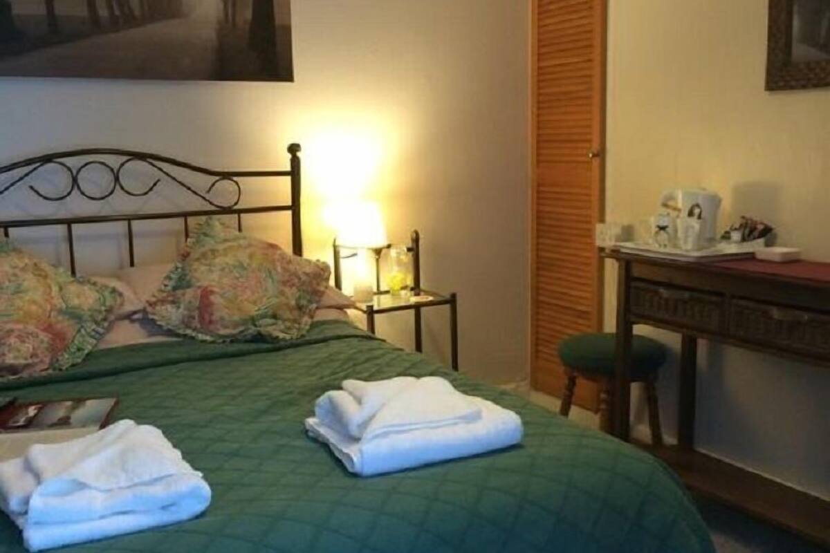 Standard Double Room | Free WiFi
