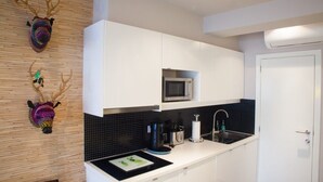 Studio, Kitchen | Private kitchen | Coffee/tea maker, full-size fridge, microwave, stovetop - Stay At Ghent (Ghent)