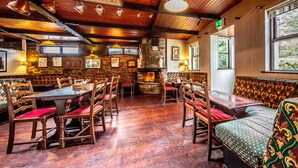Interior - The Glenbeigh Hotel (Glenbeigh)