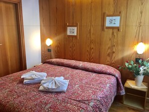 Coffres-forts dans les chambres, bureau, lits bébé (en supplément)