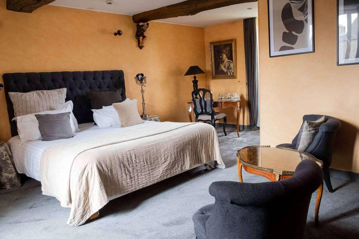 Double Room | Premium bedding, individually decorated, individually furnished, desk