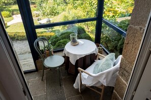 Interior - La Demeure (Guingamp)