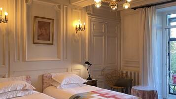 Suite | Literie de qualité supérieure, décoration personnalisée