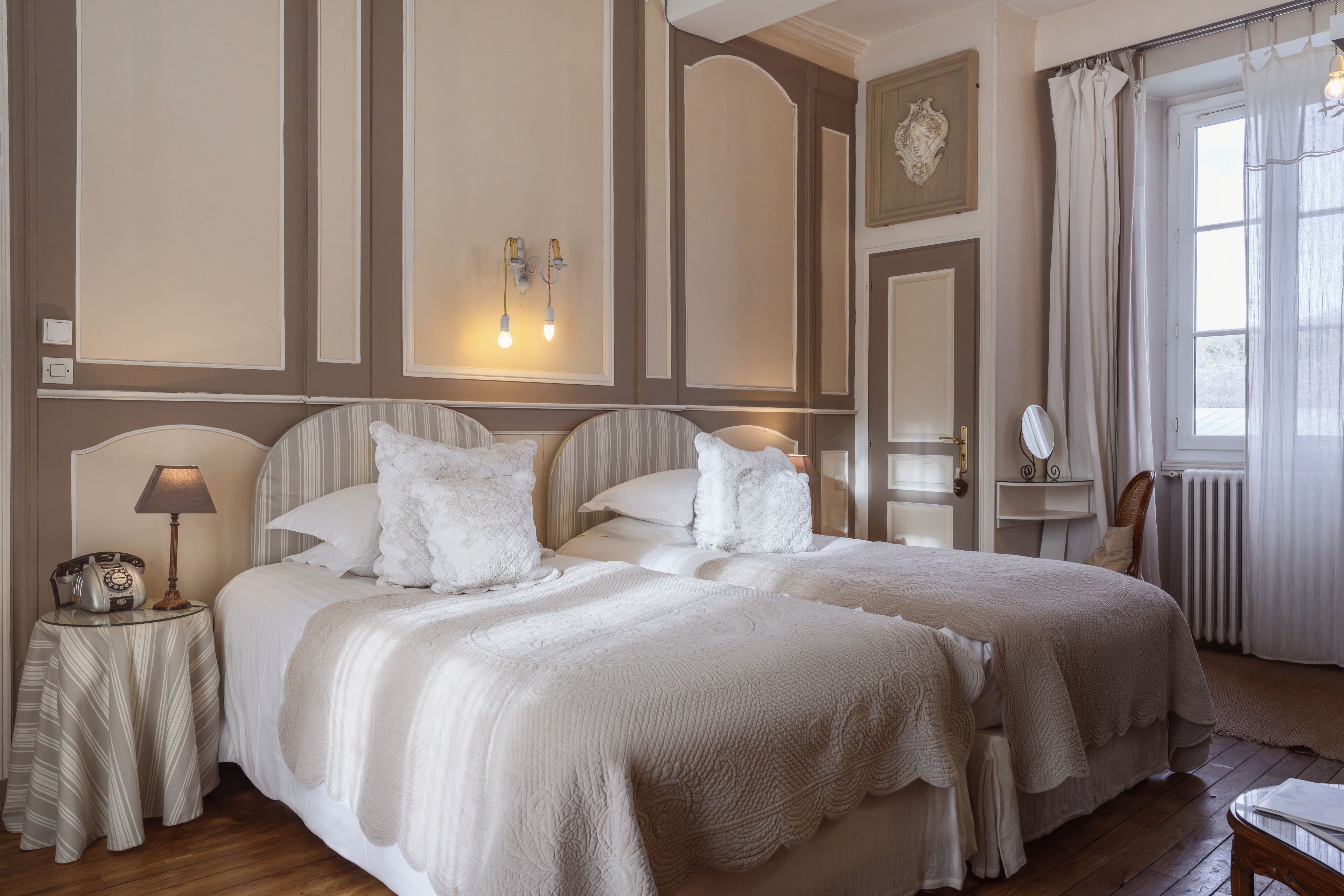 Twin kamer | Luxe beddengoed, individueel gedecoreerd, individueel gemeubileerd