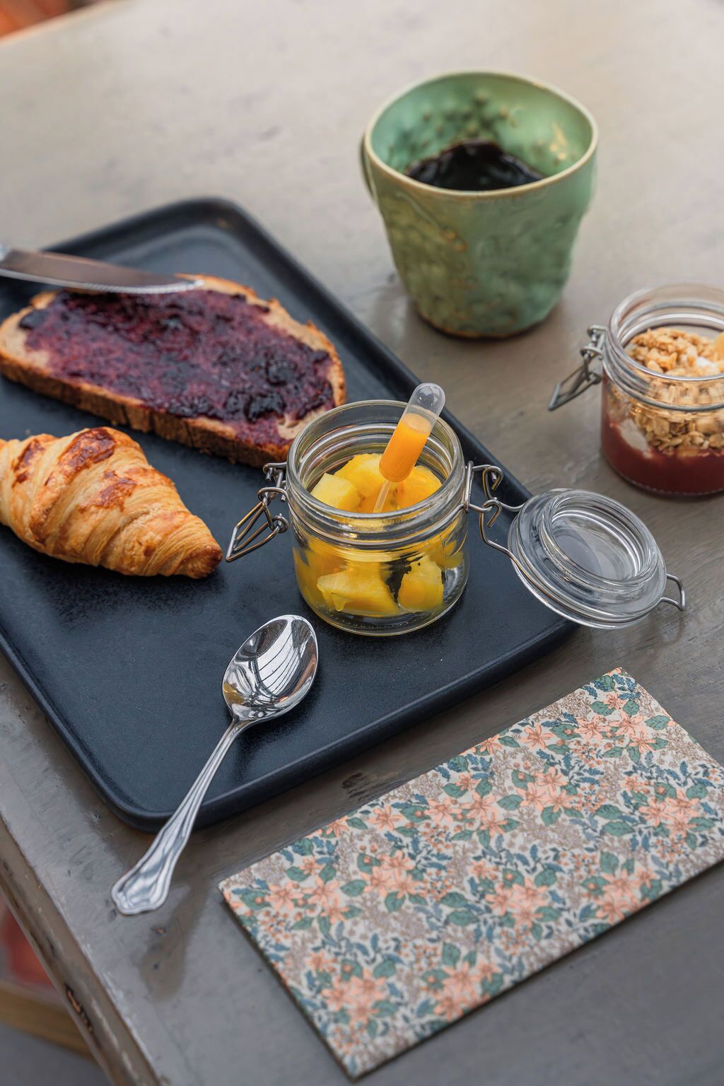 Petit déjeuner buffet (14 EUR par personne)