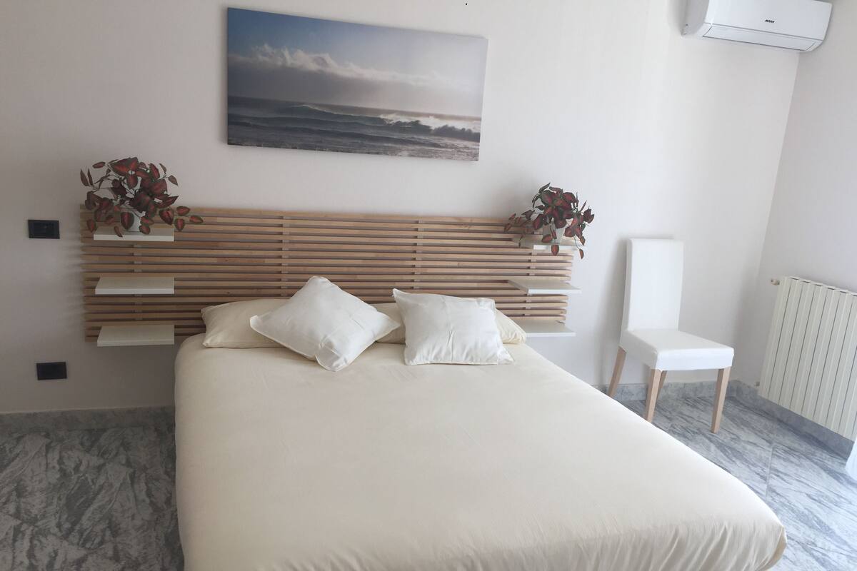 Chambre Triple, vue mer | Lits pliants/supplémentaires, Wi-Fi gratuit, draps fournis