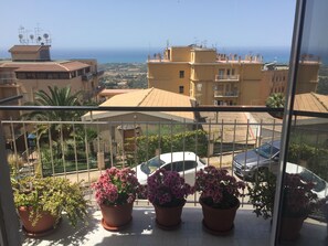 Pemandangan dari properti