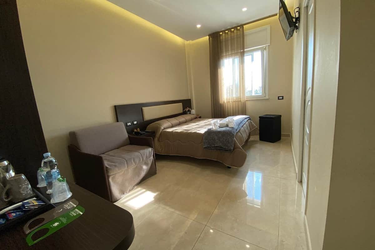 egyptian cotton sheets, premium bedding, pillow-top beds, minibar