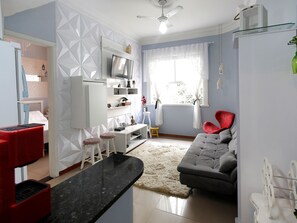 Apartment | Wohnbereich | Flachbildfernseher