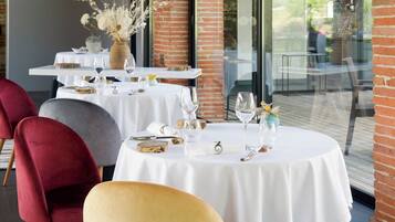 تناول الطعام