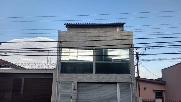 숙박 시설 입구