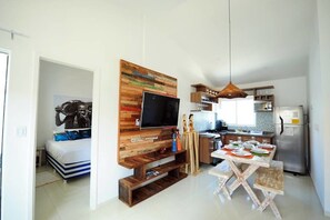 Appartamento, 3 camere da letto | Pasti in camera
