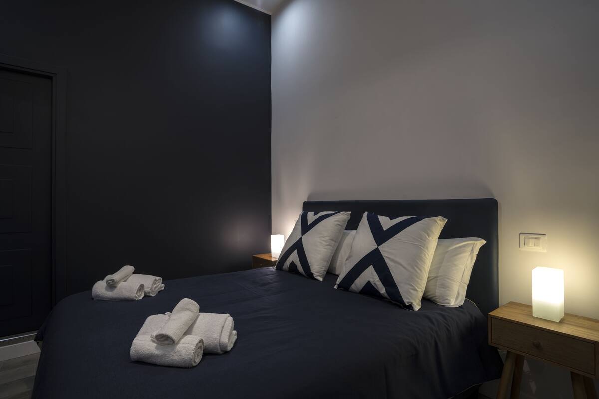 Quarto casal ou duplo conforto | Edredons de pluma, camas com colchões de espuma com sistema de memória