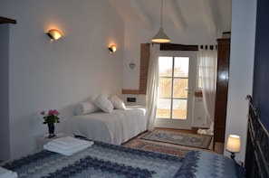 Desk, bed sheets