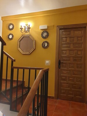 Hallway - Casa Maidevera (Aranda de Moncayo)