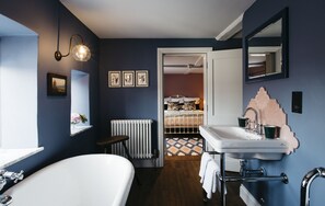 King Room - Room 5 | Bathroom | Free toiletries, hair dryer, towels - The Bower House Restaurant & Rooms (Shipston on Stour)