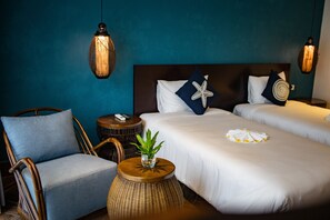 Hochwertige Bettwaren, Daunenbettdecken, Pillowtop-Betten, Minibar