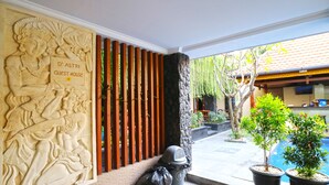 Unclassified image, 5 of 29, button - D'Astri Guest House (Denpasar)