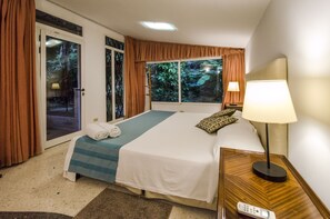 Deluxe Villa, 3 Bedrooms, Terrace, Garden Area | 3 bedrooms, premium bedding, down duvets, Select Comfort beds