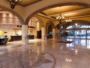 Lobby - Villa Del Arco Beach Resort and Spa (Cabo San Lucas)