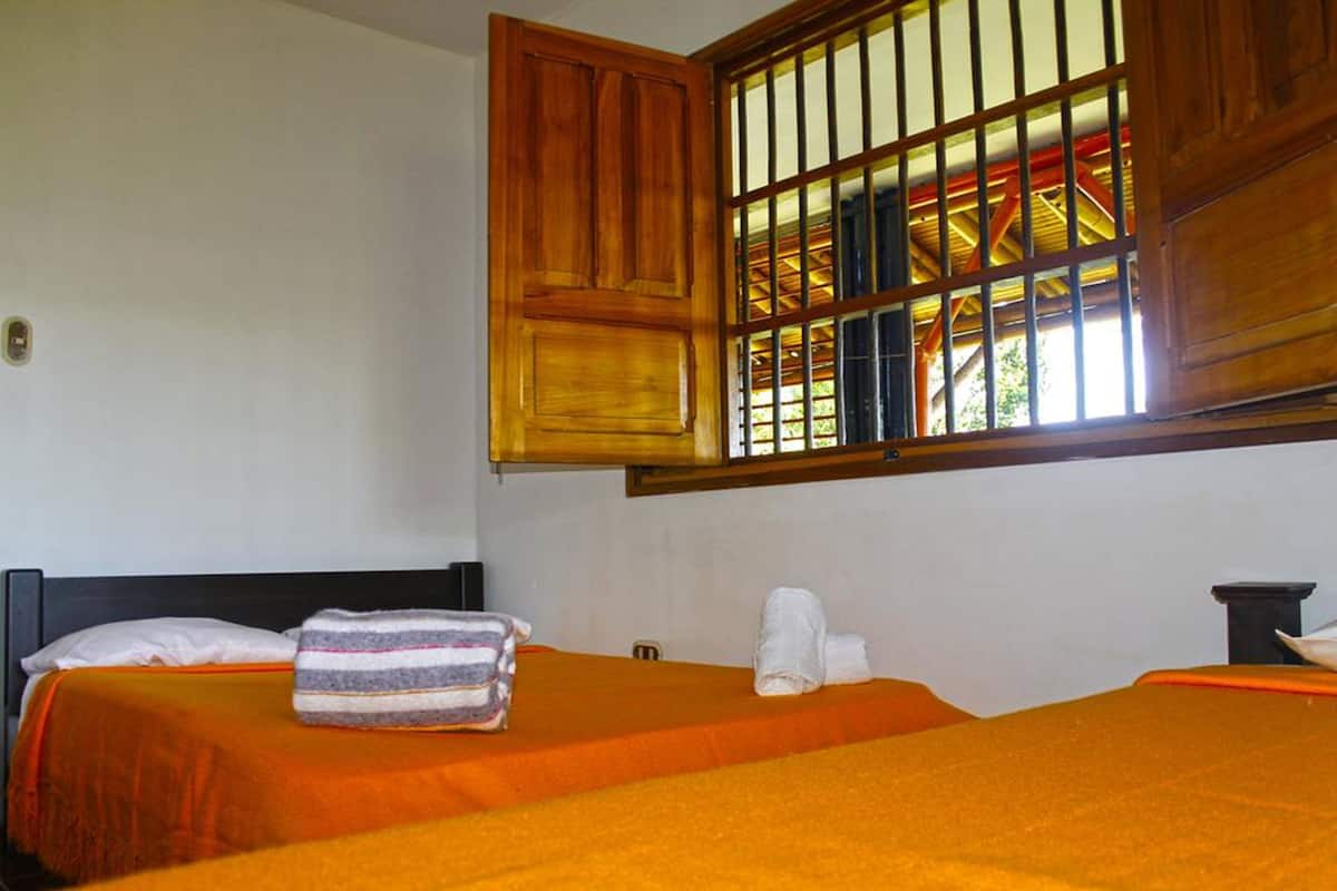 Standard Triple Room, Multiple Beds, Non Smoking | Desk, iron/ironing board, free WiFi, bed sheets
