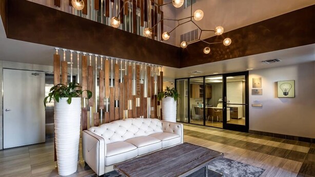 Lobby sitting area - Fuller 402 (Los Angeles)