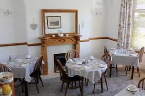 Dining - Brook House (Windermere)