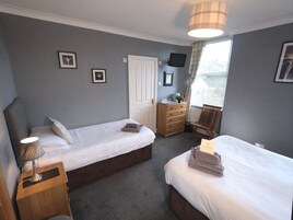 Wifi gratis y ropa de cama