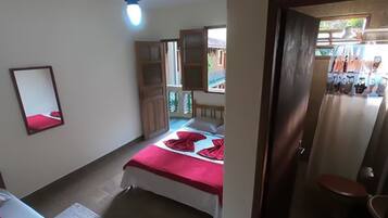 Habitación triple | Minibar, wifi gratis y ropa de cama
