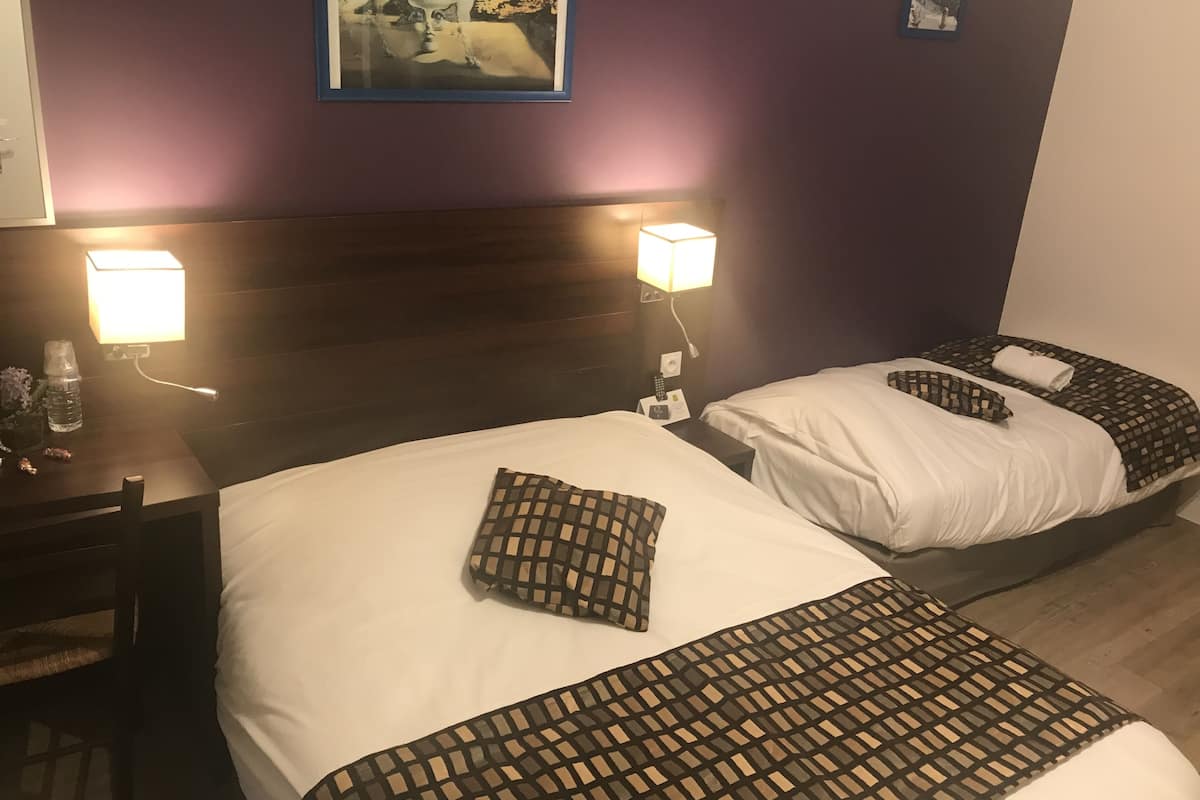 Standard Triple Room | 2 bedrooms, desk, soundproofing, free WiFi