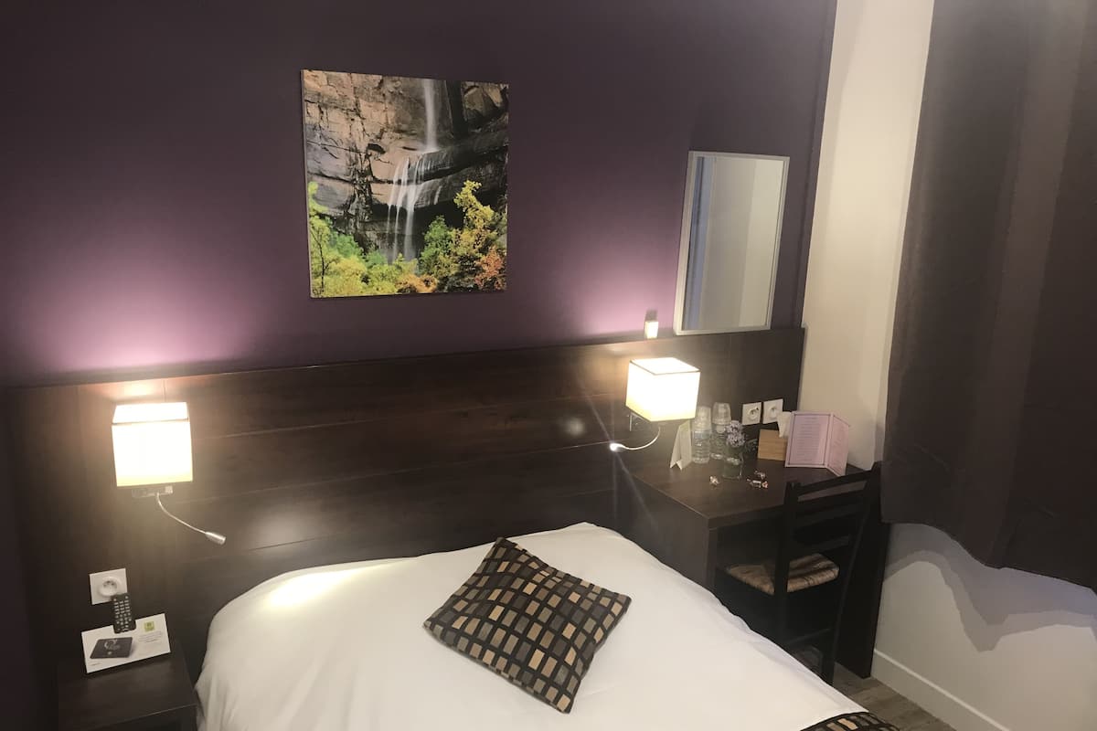 Double Room | 2 bedrooms, desk, soundproofing, free WiFi