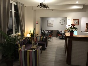 Lobby - Hôtel les Iris (Les Andelys)
