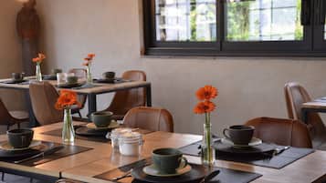 Petit déjeuner continental compris tous les jours