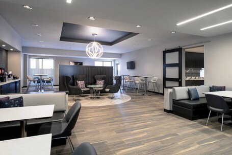 Residence Inn by Marriott Winnipeg - Image 12