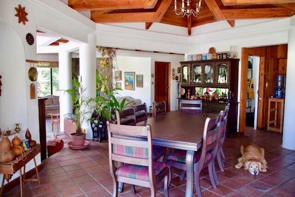 Room, Multiple Beds, Non Smoking | In-room dining