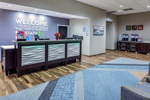 Lobby - Hampton Inn Cranbury (Cranbury)